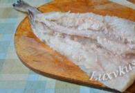 Треска с морковью. Треска тушеная с луком